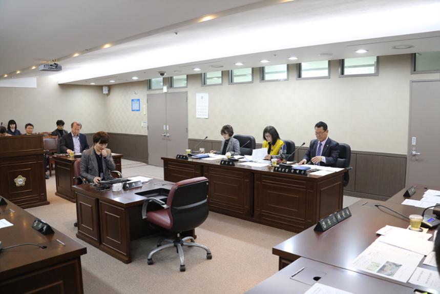 제234회 제2차 정례회 의사일정 협의 위한 (폐회중)의회운영위원회 - 5