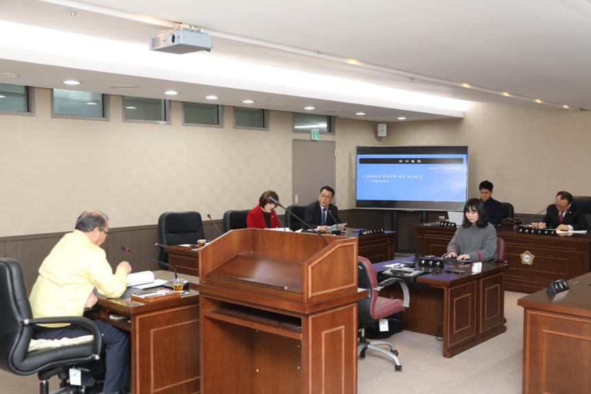 제235회 서울특별시 마포구의회 임시회 1차 의회운영위원회 - 5
