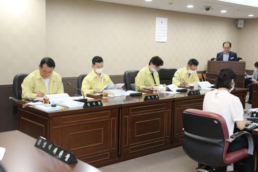 제239회 서울특별시 마포구의회 제1차정례회 제1~5차 복지도시위원회 - 7