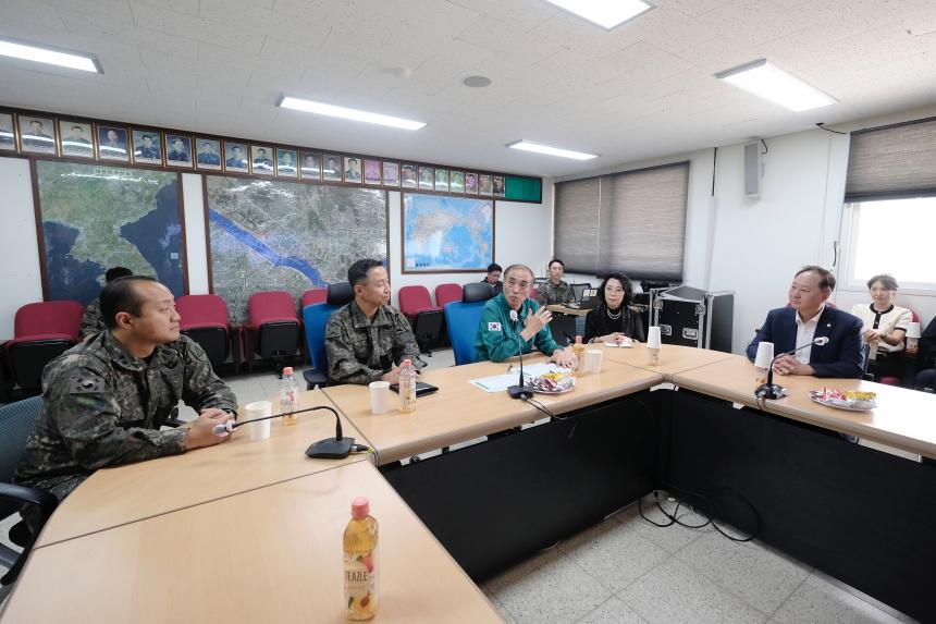 2025년 추석명절 마포구의회 제3537부대 방문 - 22