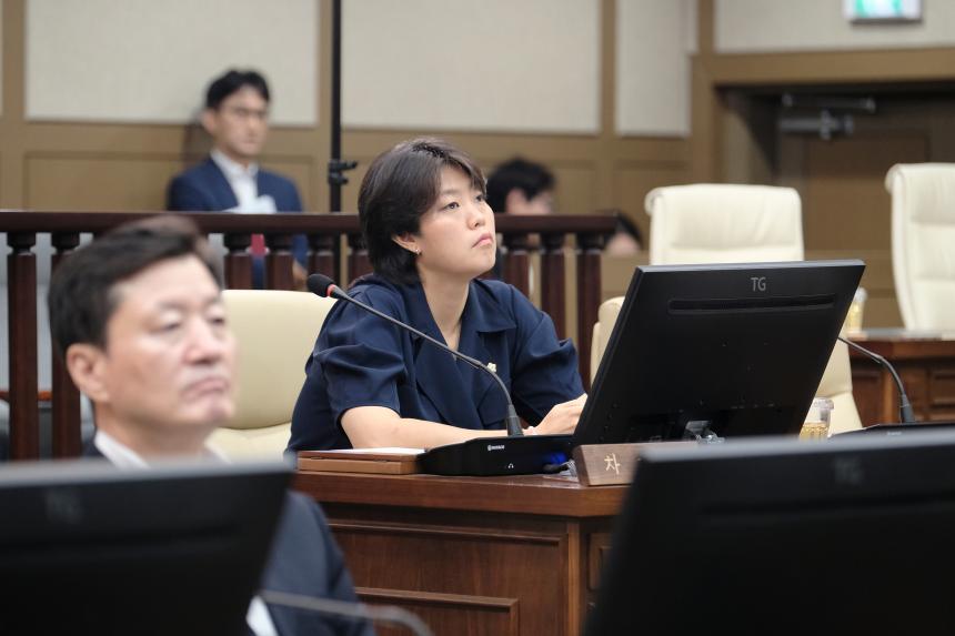폐회식-제284회 마포구의회 임시회 - 9