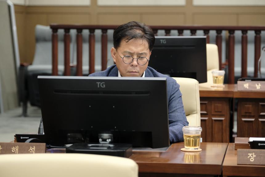 폐회식-제284회 마포구의회 임시회 - 12