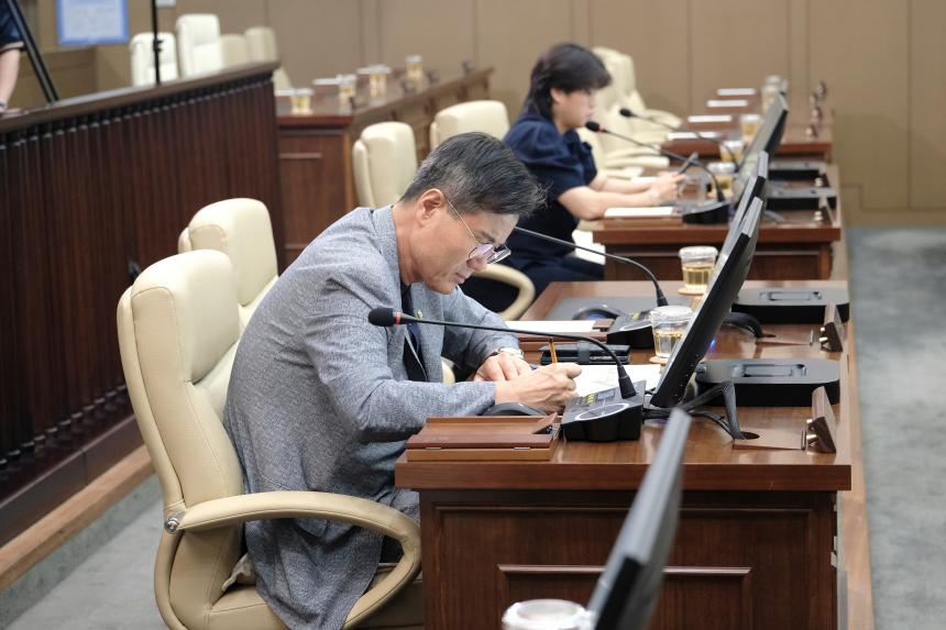 폐회식-제284회 마포구의회 임시회 - 13