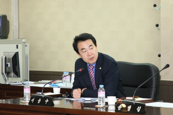 제211회 서울특별시 마포구의회 임시회 제1차 복지도시위원회 - 3