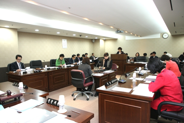 제210회 서울특별시 마포구의회 임시회 제1차 복지도시위원회 - 3