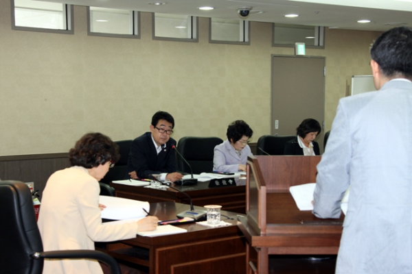 제169회 서울특별시 마포구의회 임시회 제1차 복지도시위원회 - 8