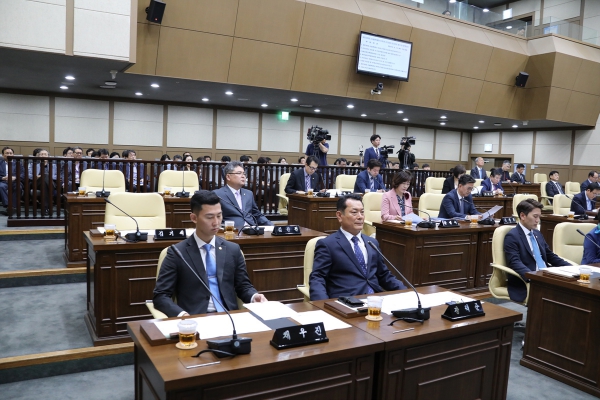 제230회 서울특별시 마포구의회 임시회 제1차 본회의 - 4