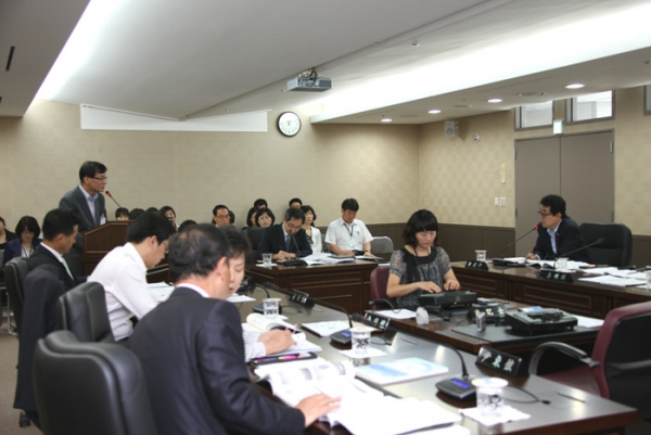 제170회 서울특별시 마포구의회 제1차 정례회 복지도시위원회 - 4