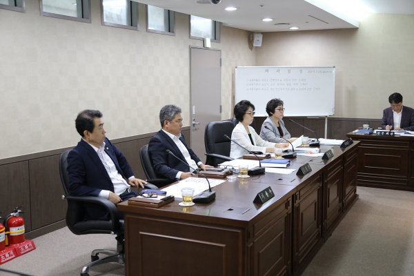 제232회 서울특별시 마포구의회 임시회 제1~2차 복지도시위원회 - 4