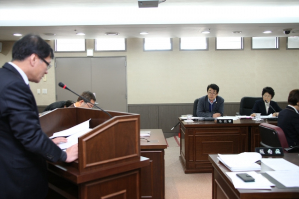 제173회 서울특별시 마포구의회 제2차 정례회 복지도시위원회 - 4