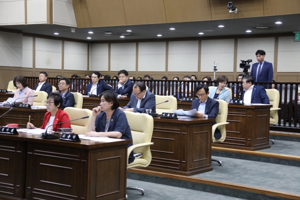제232회 서울특별시 마포구의회 임시회 제2차 본회의 - 3