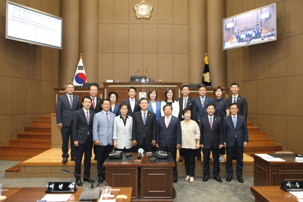 제220회 서울특별시 마포구의회 임시회 제1차 본회의 - 6