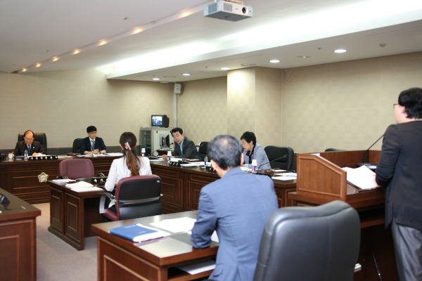 제215회 서울특별시 마포구의회 임시회 제1 ~ 2차 복지도시위원회 - 5