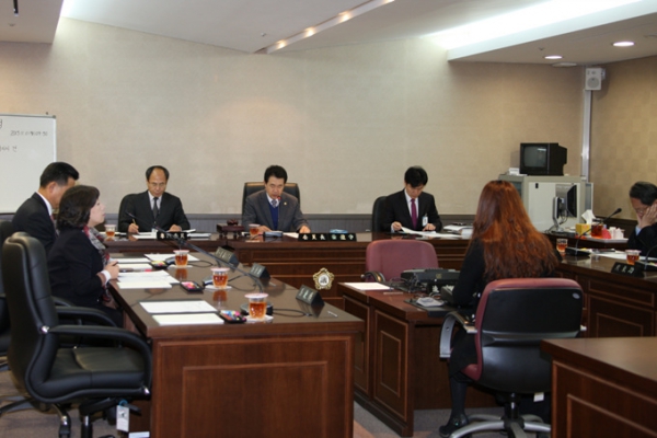 제182회 서울특별시 마포구의회 임시회 제1차 운영위원회 - 5