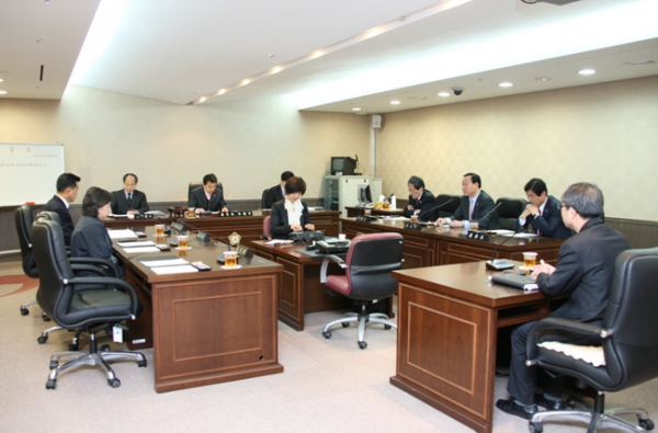 제176회 서울특별시 마포구의회 임시회 제2차 운영위원회 - 4