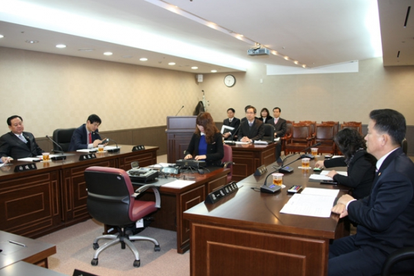 제174회 서울특별시 마포구의회 임시회 제1차 운영위원회 - 5