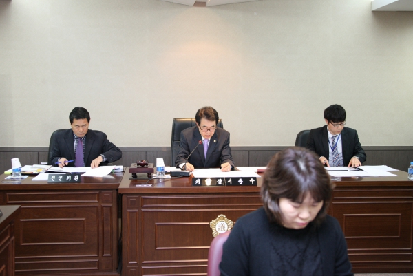 제195회 서울특별시 마포구의회 임시회 제1~2차 복지도시위원회 - 3