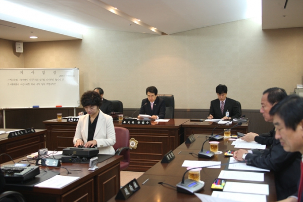 제181회 서울특별시 마포구의회 임시회 제1차 운영위원회 - 3