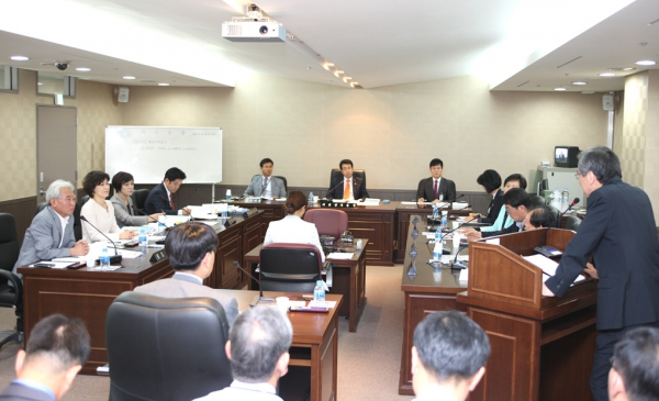 제190회 서울특별시 마포구의회 제1차 정례회 복지도시위원회 - 8