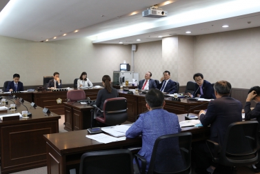   제8차 주민편익시설 건립 특별위원회 회의   1