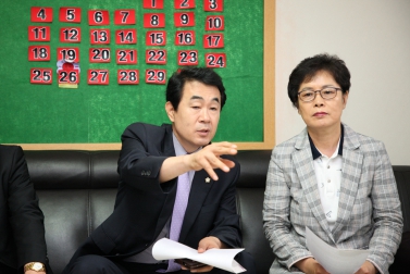 관내 사회복지시설 격려방문 5