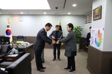  2018회계연도 결산검사위원 위촉장 수여식  3