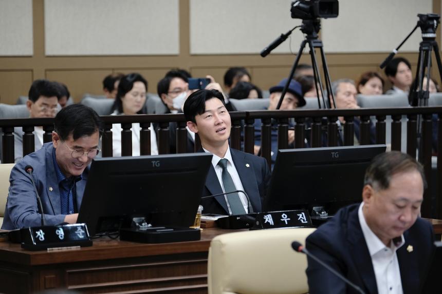 제276회 제1차 정례회 제1차 본회의 - 8