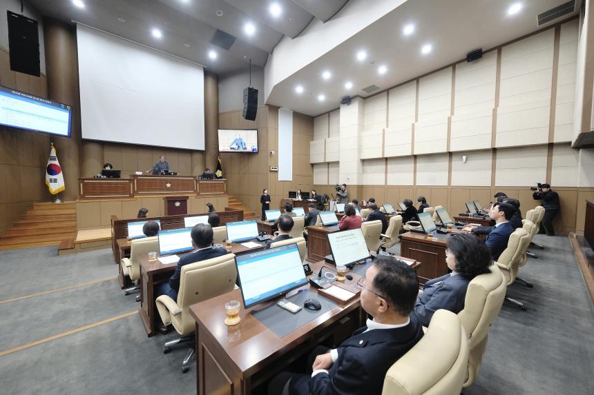 제1차 본회의-제279회 임시회 - 19