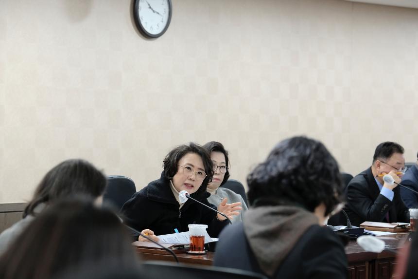 행정건설위원회-제281회 마포구의회 임시회 - 38