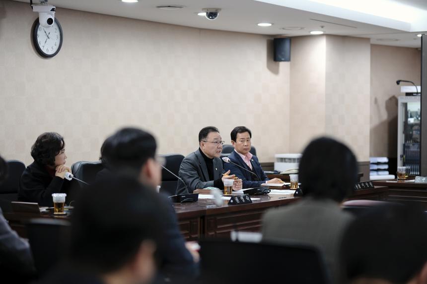 행정건설위원회-제281회 마포구의회 임시회 - 41