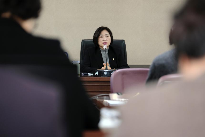 복지도시위원회-281회 마포구의회 임시회 - 13