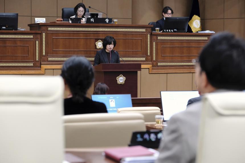 제2차 본회의-제281회 마포구의회 임시회 - 4