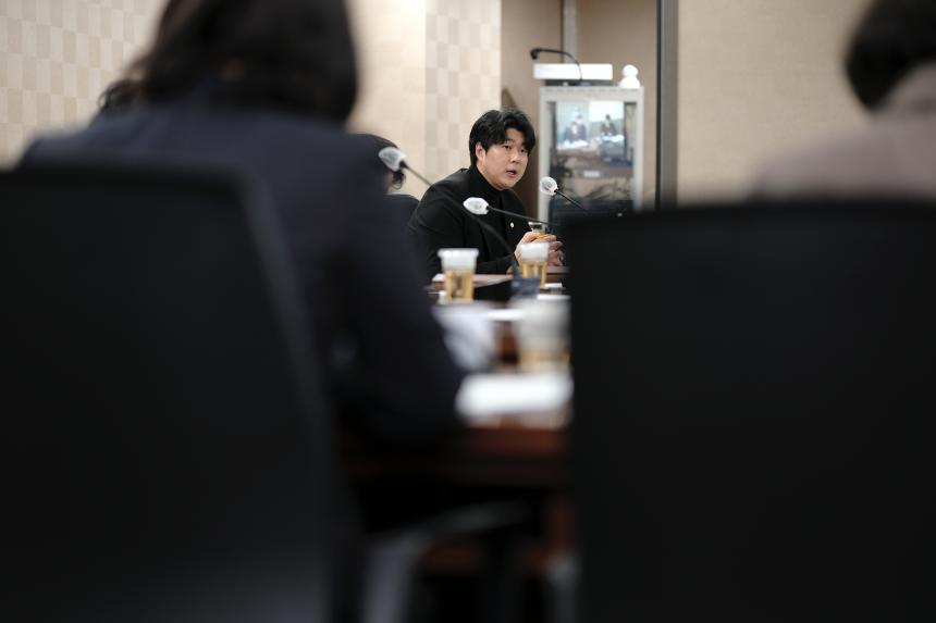 예산결산특별위원회-제281회 마포구의회 임시회 - 11