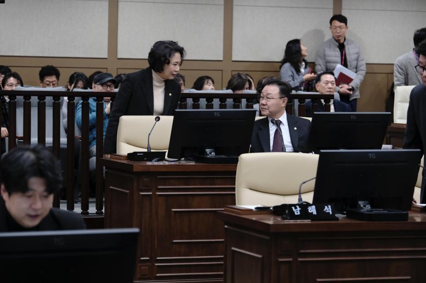 제2차 본회의-제281회 마포구의회 임시회