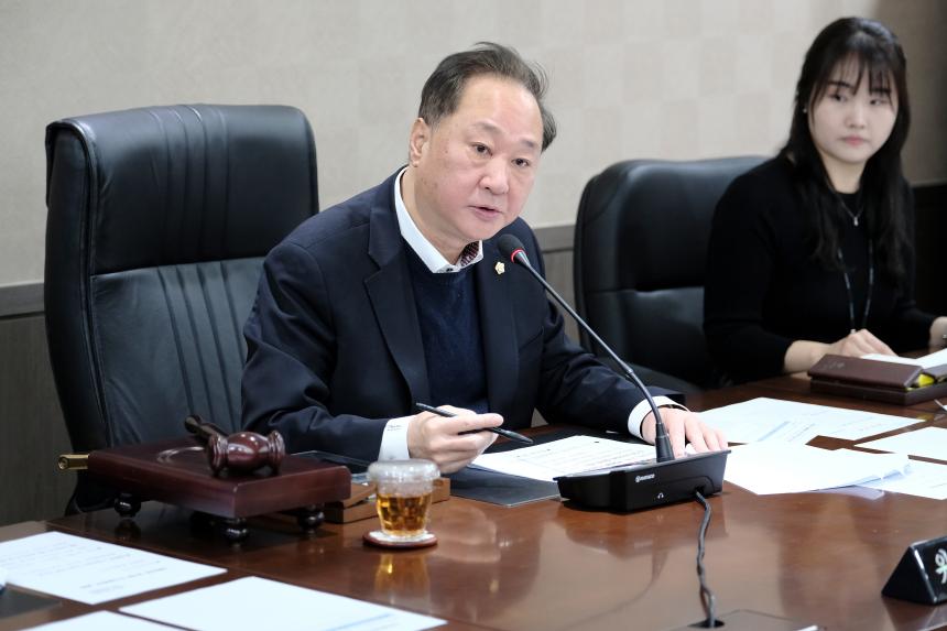 제281회 임시회&lpar;폐회중&rpar; 제2차 의회운영위원회 - 8