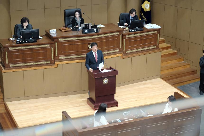 제2차 본회의-제282회 마포구의회 임시회 - 9