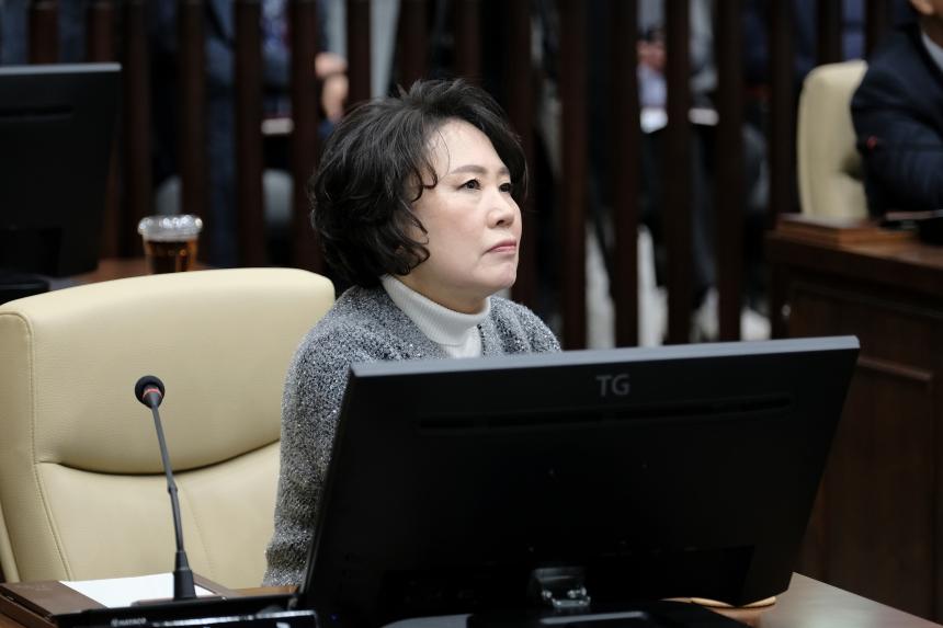 제2차 본회의-제282회 마포구의회 임시회 - 12