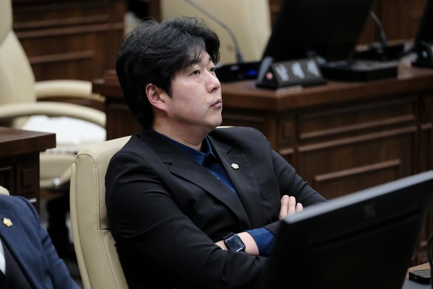 제2차 본회의-제282회 마포구의회 임시회 - 27