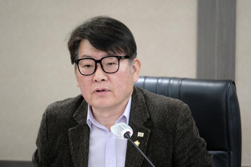 행정건설위원회&lpar;제1차~2차&rpar; -제282회 마포구의회 임시회 - 3