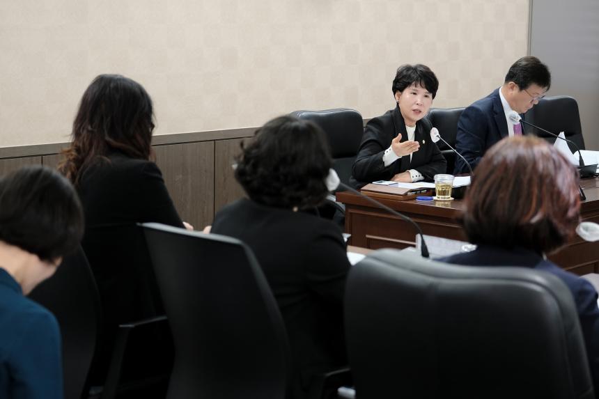 복지도시위원회&lpar;1차, 2차&rpar;-제283회 마포구의회 임시회 - 8