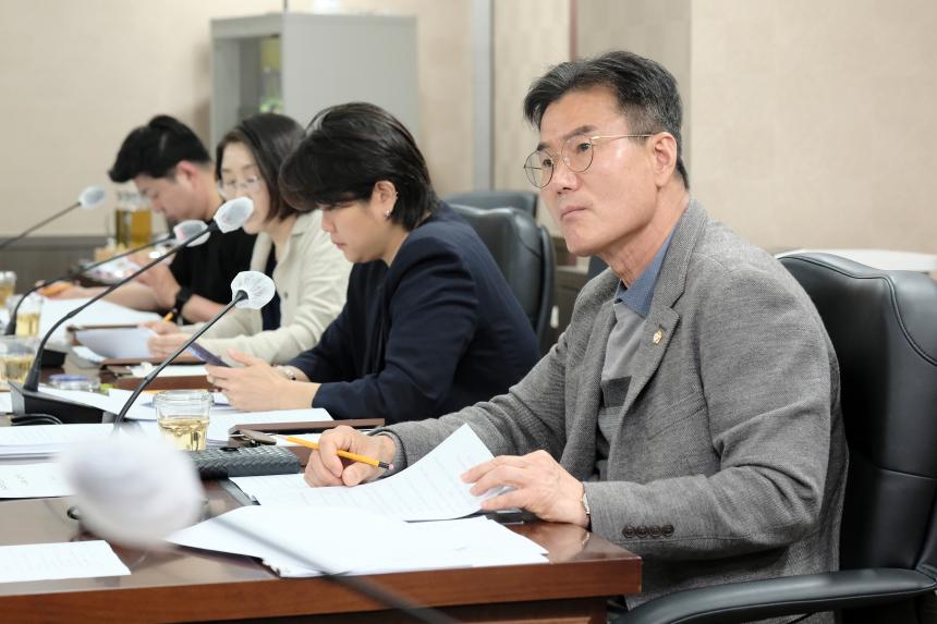 복지도시위원회&lpar;1차, 2차&rpar;-제283회 마포구의회 임시회 - 27