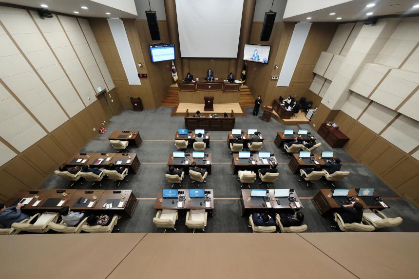 제2차 본회의-제283회 마포구의회 임시회 - 32