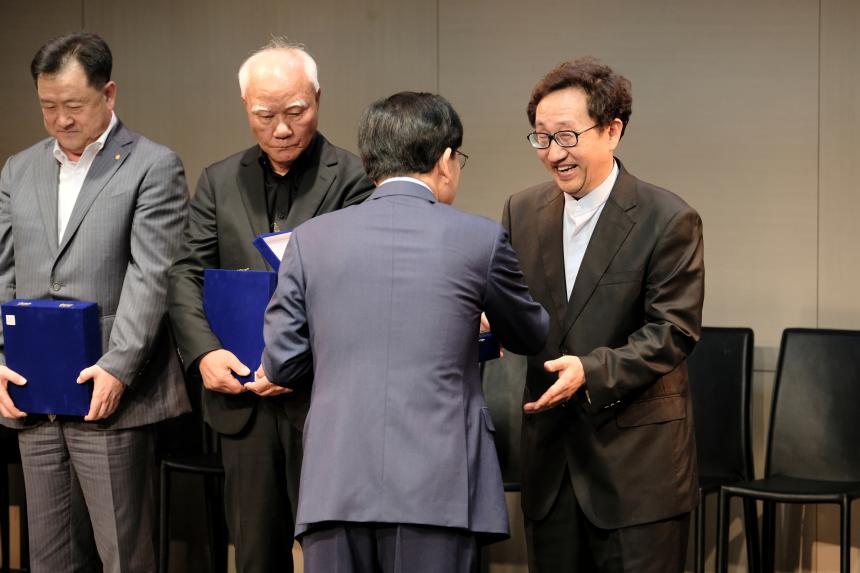 마포신문 창간 37주년 기념 - 2026년 마포를 빛낸 인물대상 시상 - 9