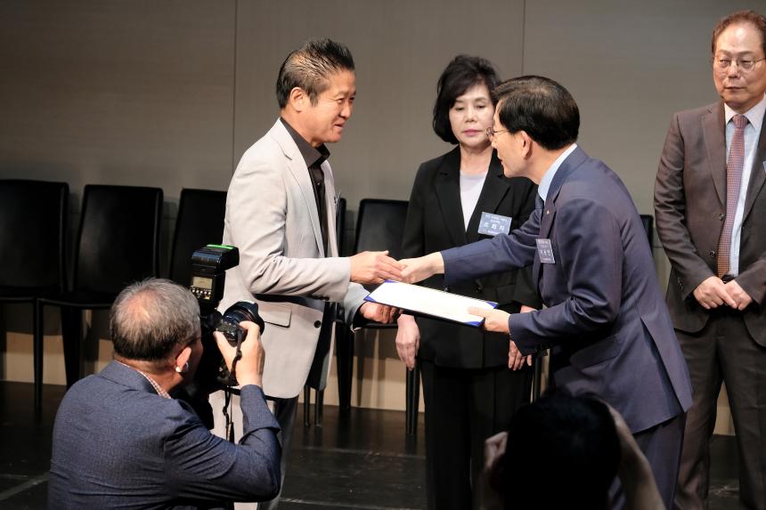 마포신문 창간 37주년 기념 - 2026년 마포를 빛낸 인물대상 시상 - 11