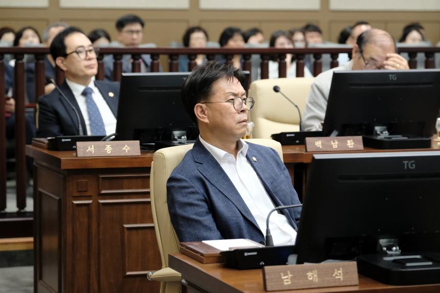 제1차 본화의-제284회 마포구의회 임시회 - 17