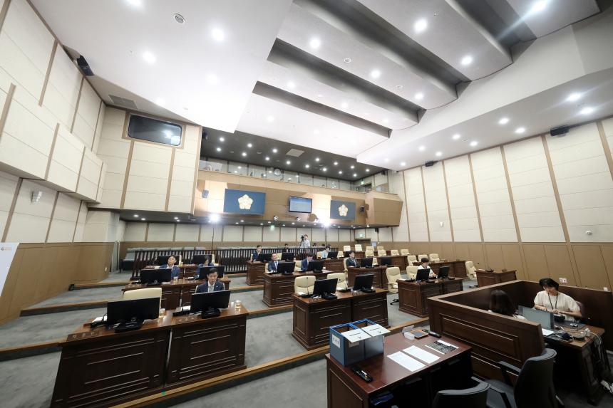 제2차 본회의-제284회 마포구의회 임시회 - 16