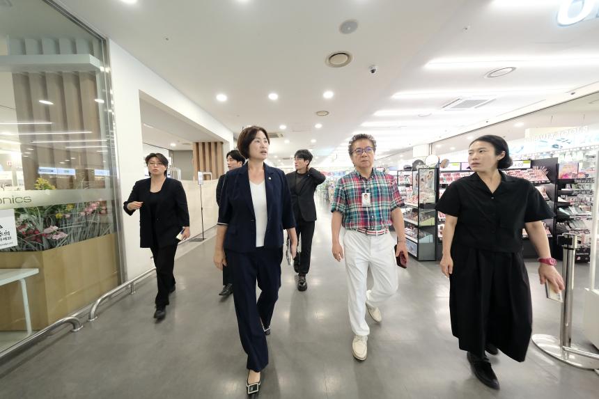 서울 홈플러스 월드컵점 점주협의회, 마포구의회 구의원 간담회 - 38