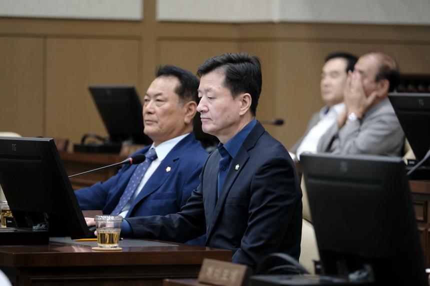 제1차 본회의-제285회 마포구의회 임시회 - 13