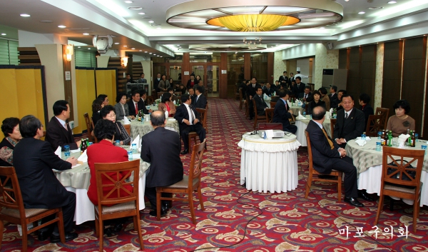 2010년 마포구의회 의정활동 결산간담회 개최 - 6