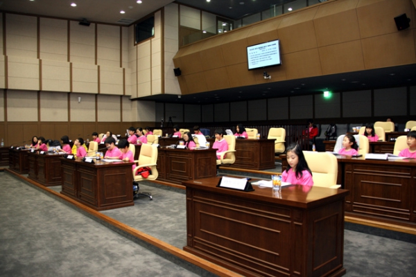 어린이 모의 의회 개최 망원초등학교 - 2